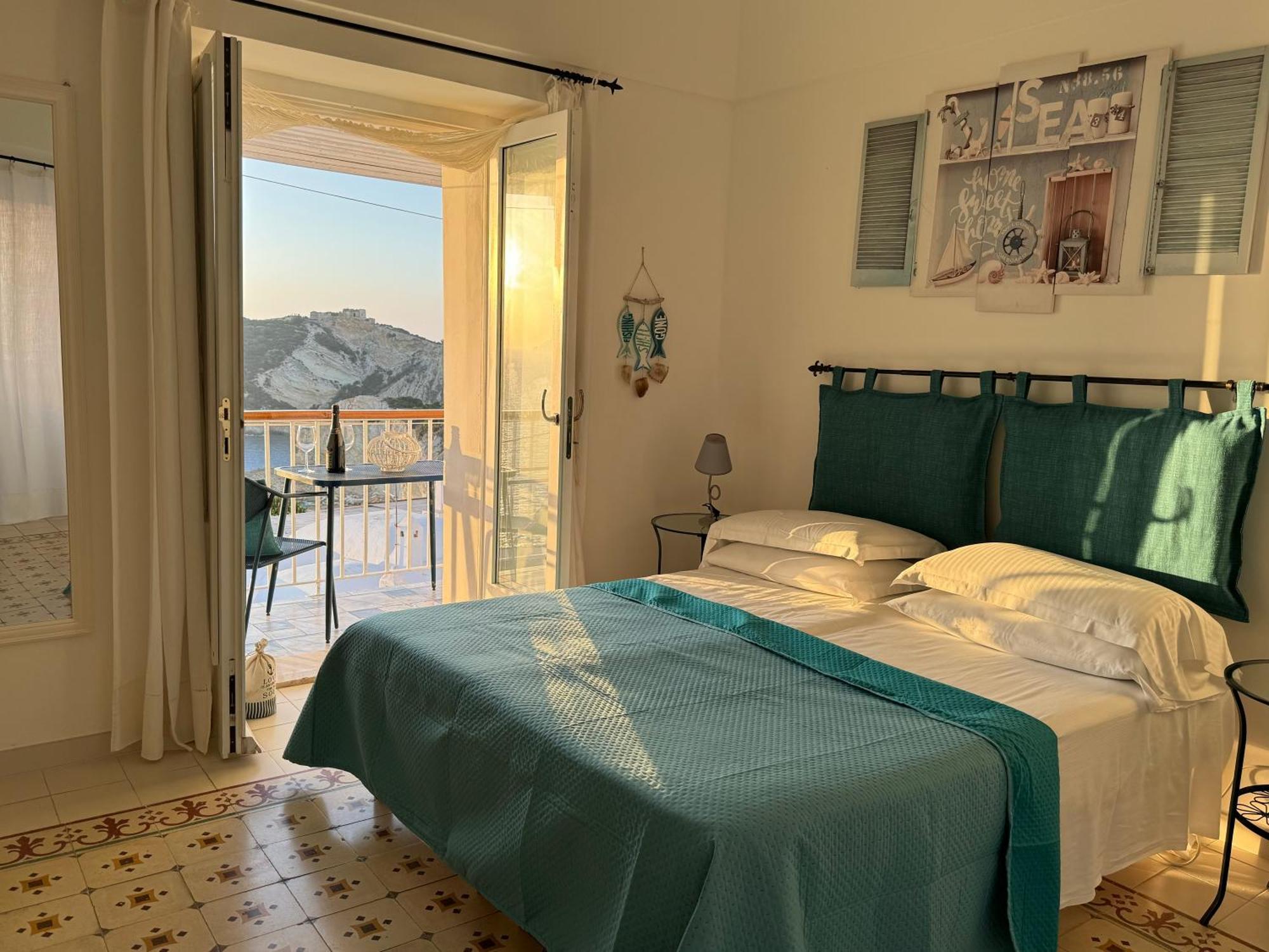 Aparthotel Ponzasmeralda Le Forna Ponza