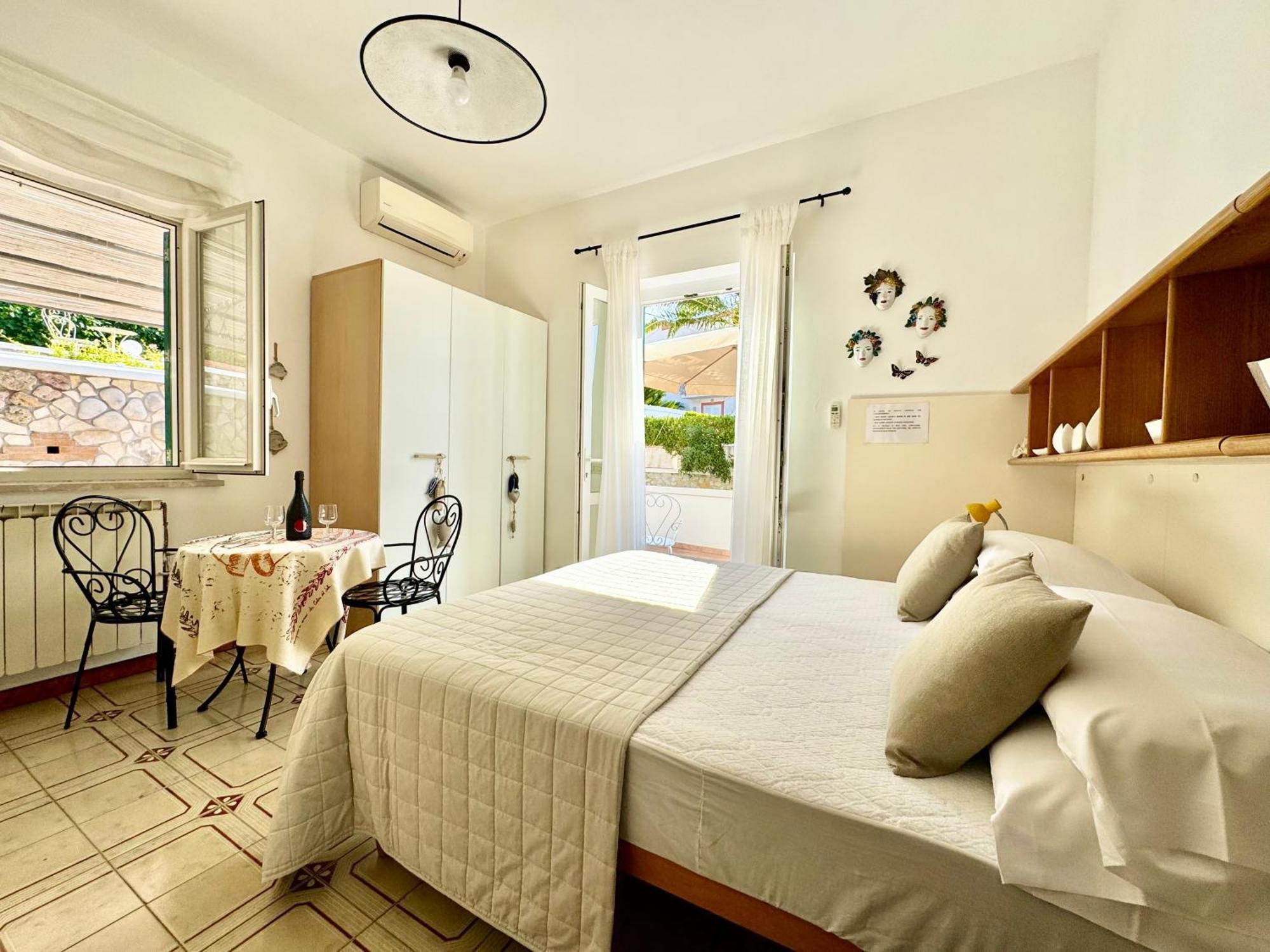 Aparthotel Ponzasmeralda Le Forna Ponza
