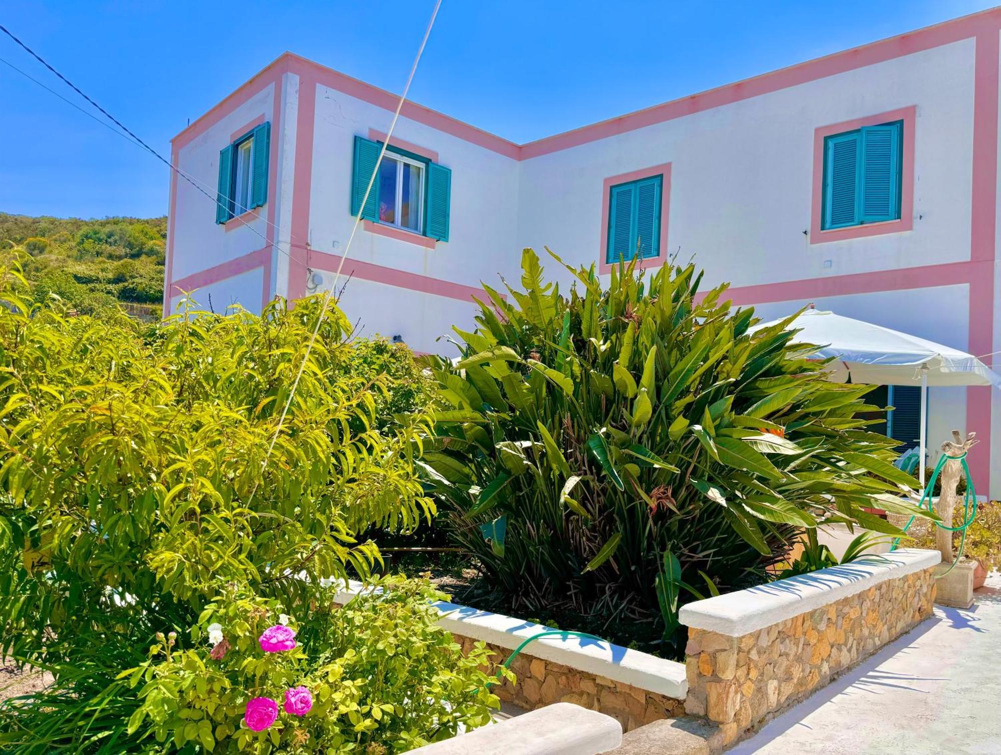 Ponzasmeralda Le Forna Aparthotel Ponza