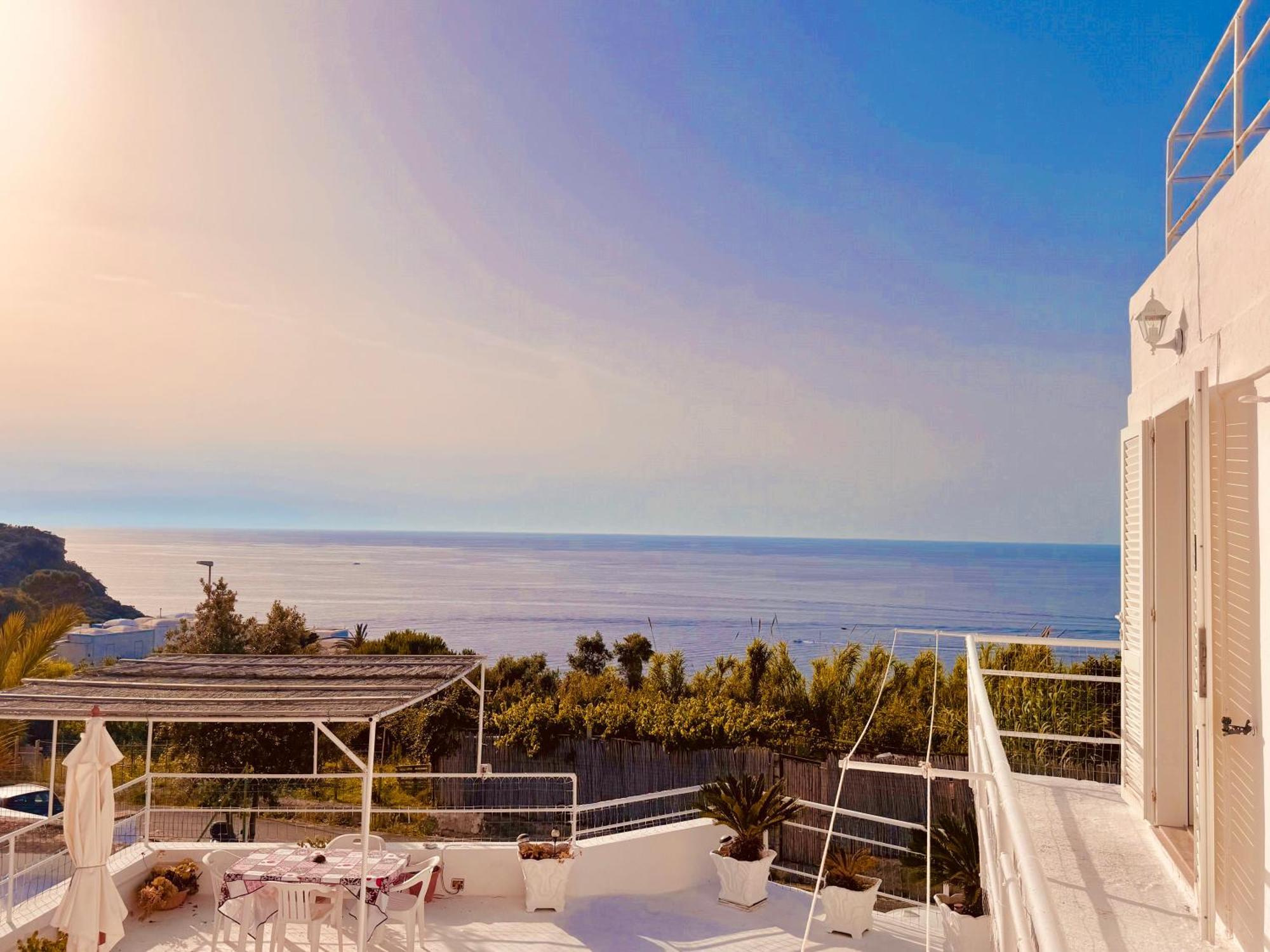 Ponzasmeralda Le Forna Aparthotel Ponza