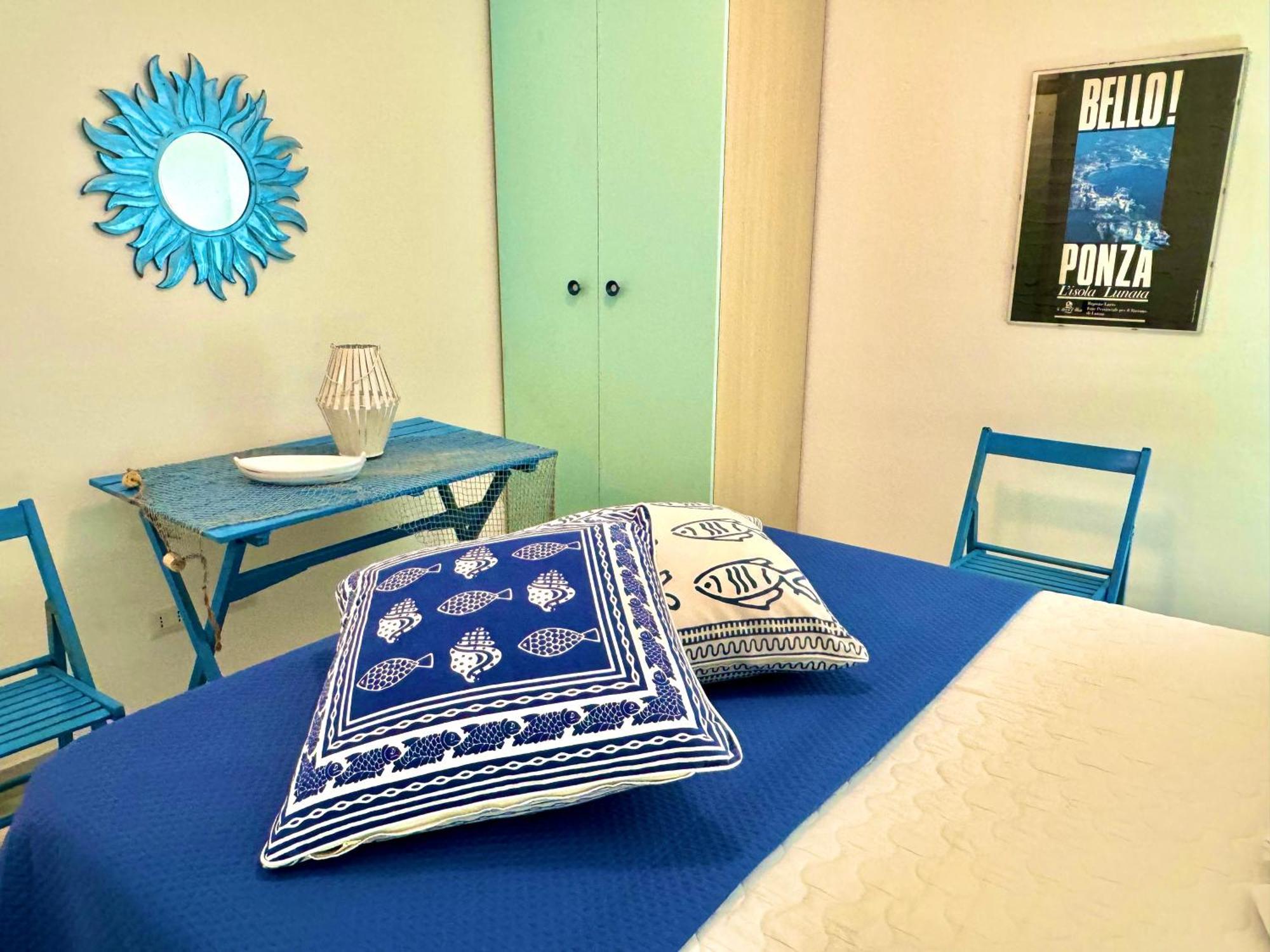 Ponzasmeralda Le Forna Aparthotel Ponza