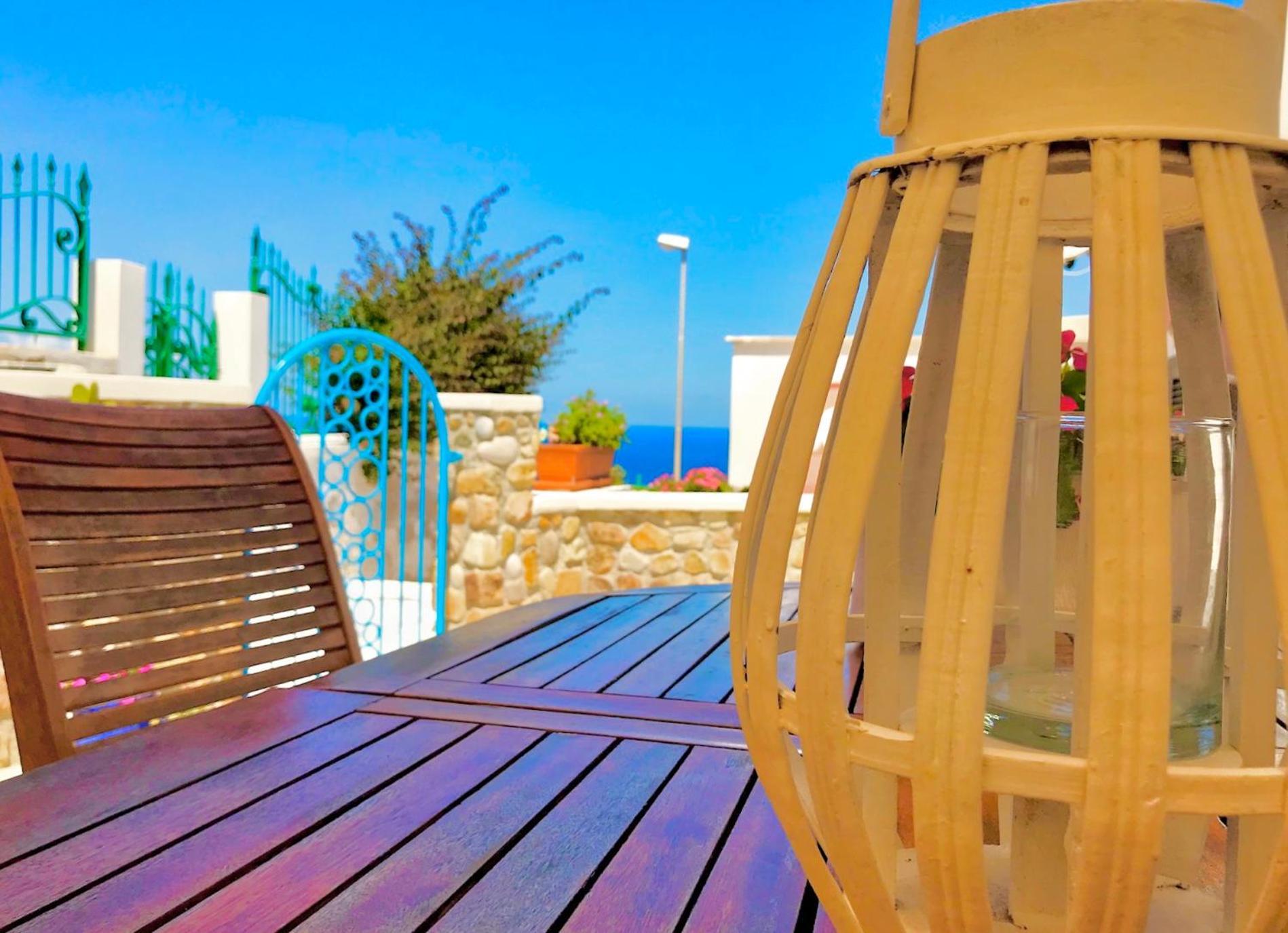 Ponzasmeralda Le Forna Aparthotel Ponza